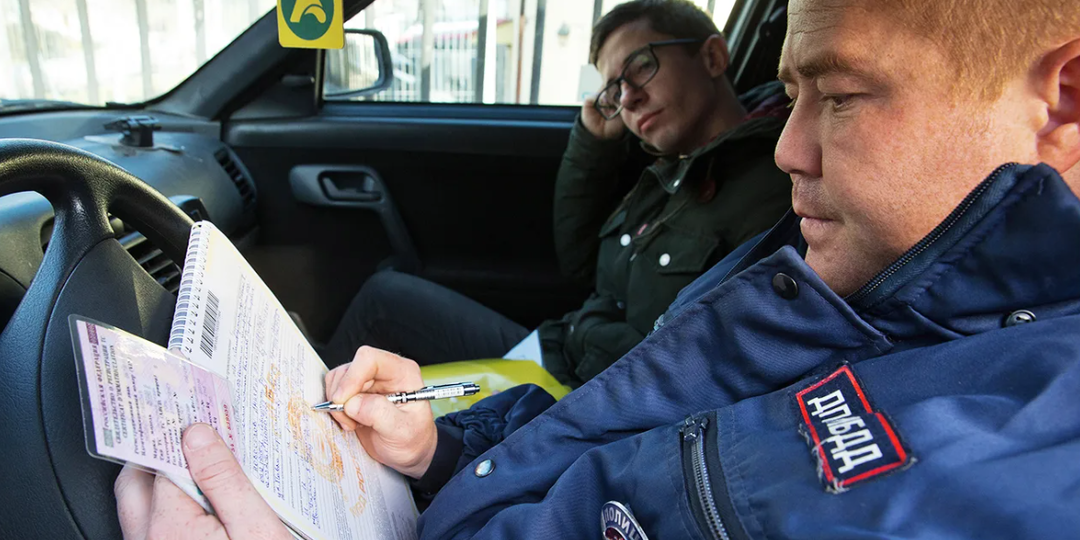 Три ситуации на дороге, где водитель думает, что он прав, но на самом деле нарушает ПДД: объясняю просто