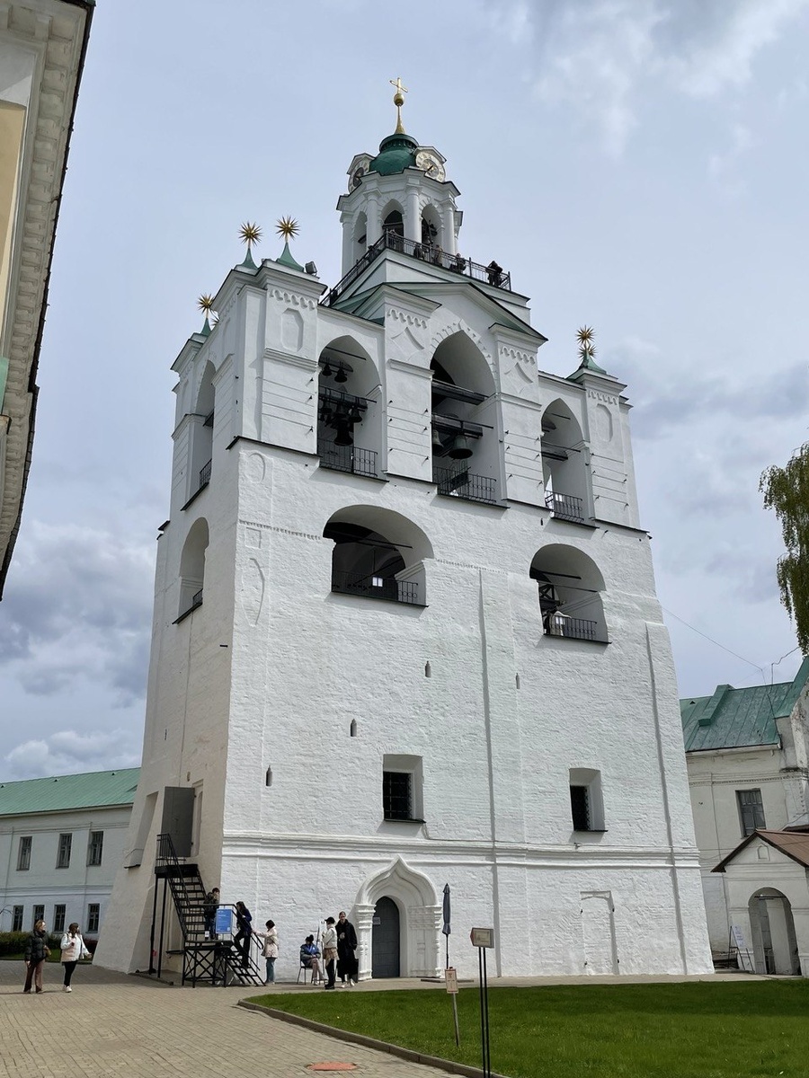 Спасо-Преображенский мужской монастырь в Ярославле © "Покажу Москву"
