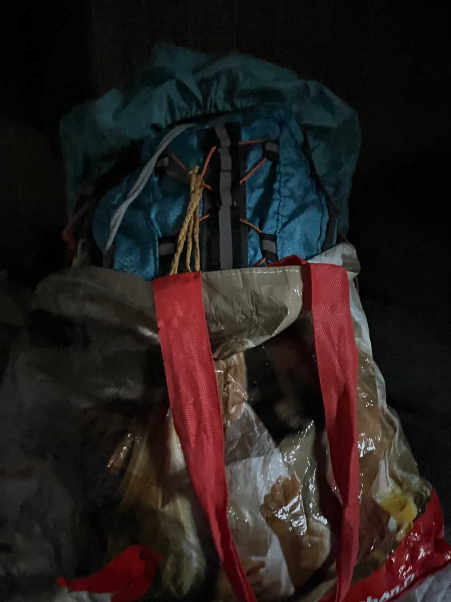 Рюкзак в бауле. Все мое.