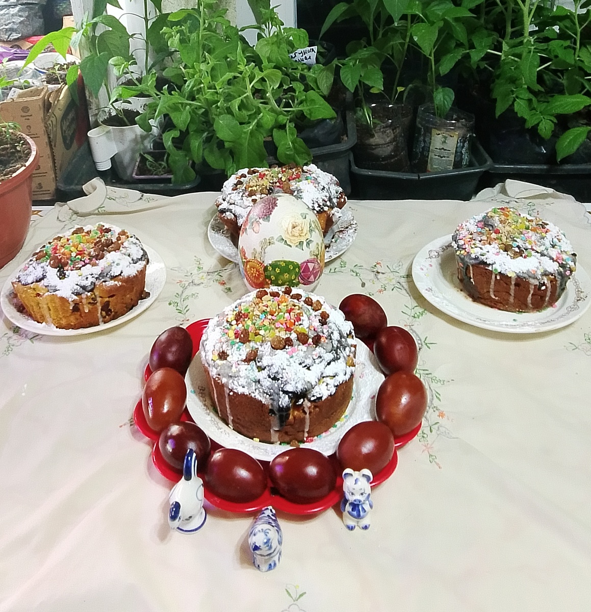 глазурь двойная, сначала шоколадная, потом лимонная. 