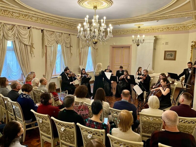 Листайте вправо, чтобы увидеть больше изображений