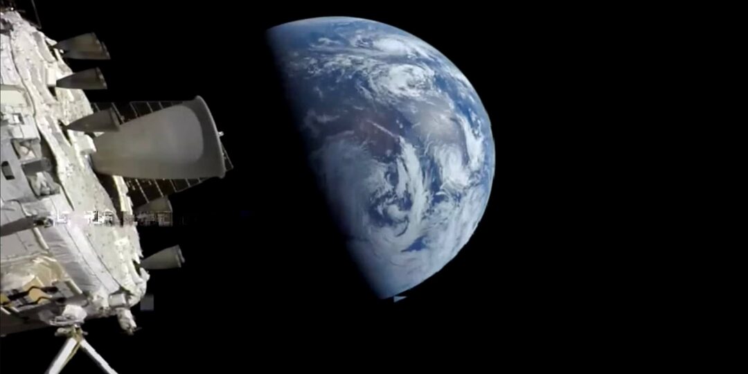 Не батутом единым: Artemis II с астронавтами совершает облет Луны