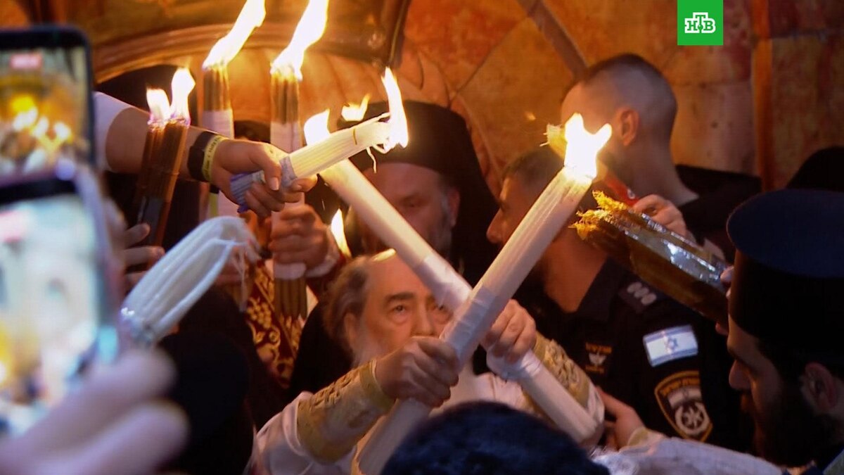    Чудо схождения Благодатного огня свершилось в Иерусалиме