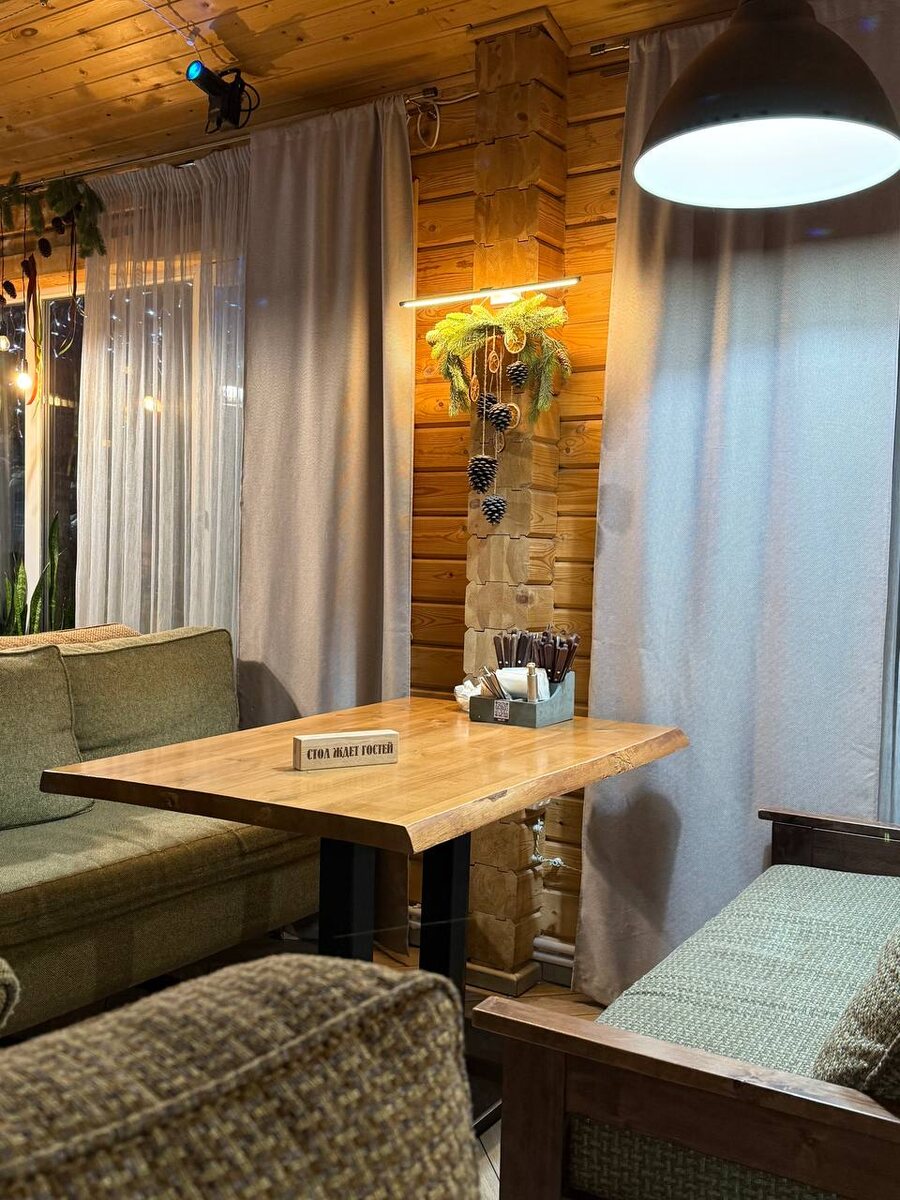 Уютная атмосфера ресторана "Веранда"