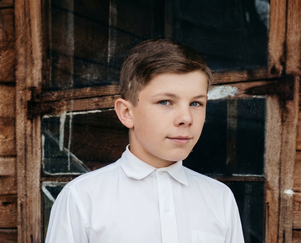 Детское фото будущего покорителя космоса