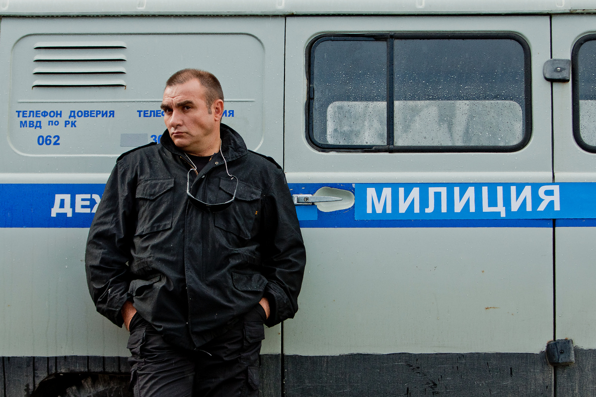 Роман Векслер на съёмках сериала «Кремень»