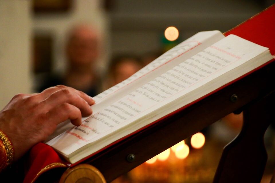    Пасхальное богослужение в Александро-Невском соборе. Источник: Виталий Барабаш/"Толк"