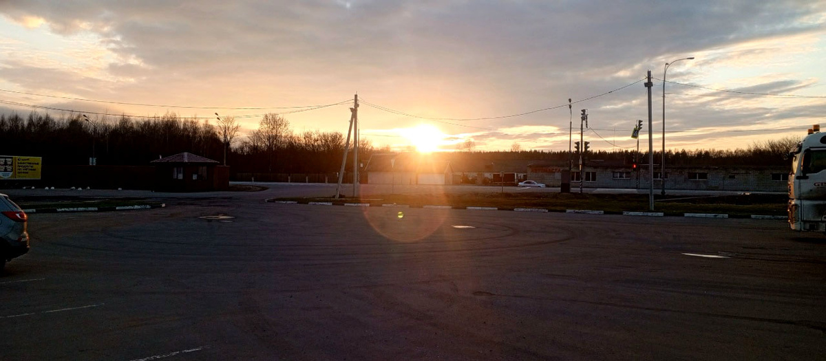 Вид на закат. Кафе "Тесто. Люблю созерцать солнце на закате. есть в этом что-то умиротворяющее.