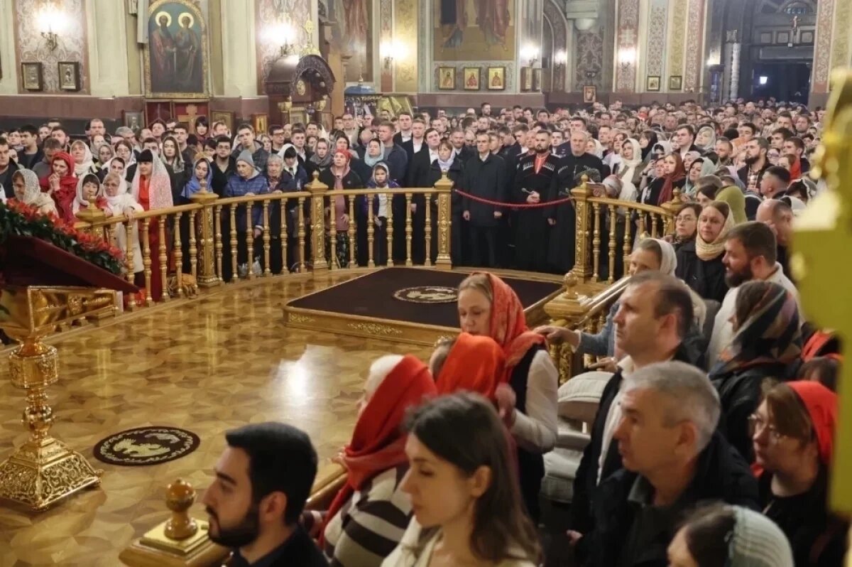    Губернатор Кубани поздравил жителей края с праздником Светлой Пасхи