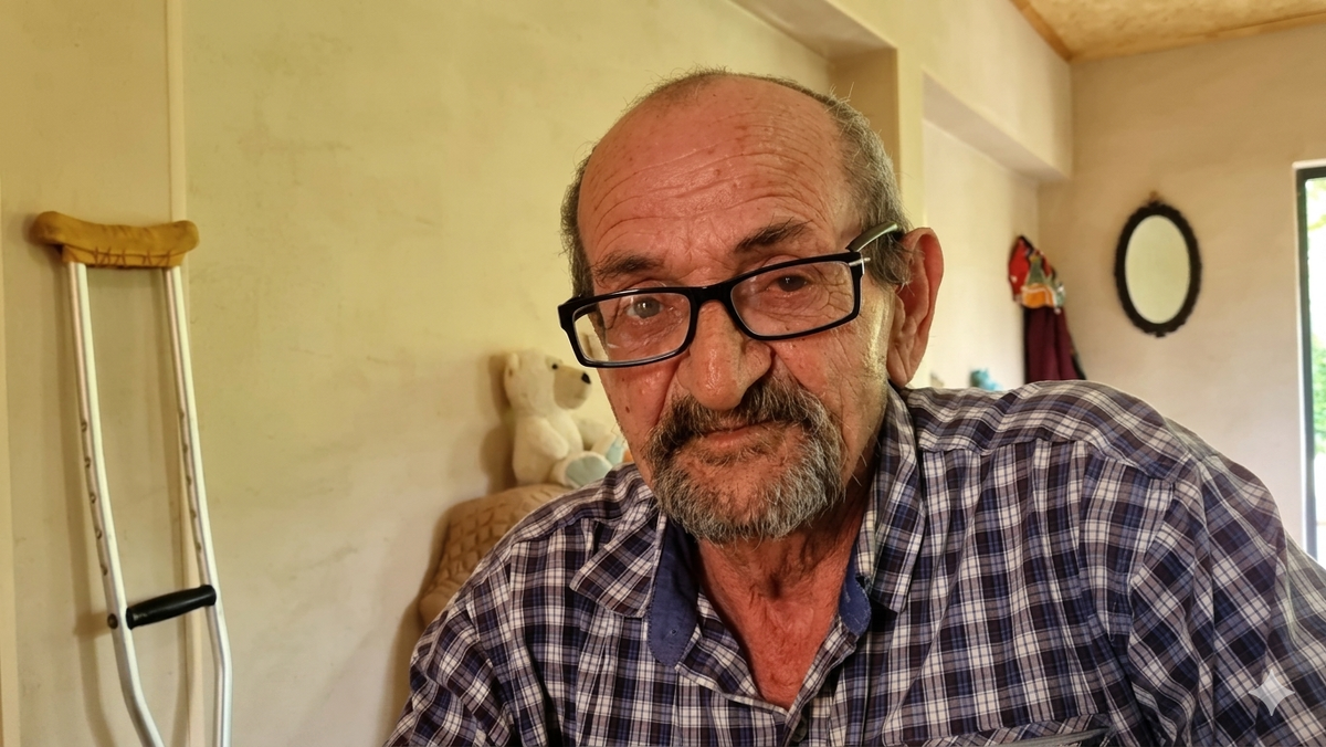 Анатолий Арсентьевич Джения, племянник по материнской линии рода Дасаниа