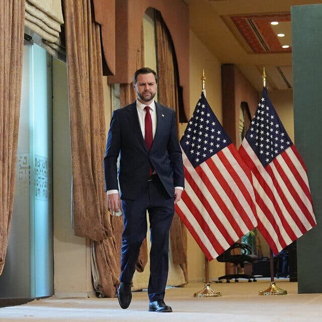 Вэнс уходит ни с чем.