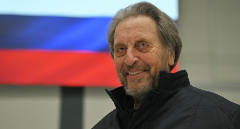 Отец Илона Маска назвал Россию супердержавой