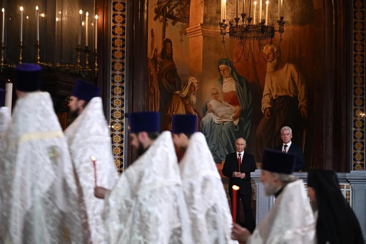    Владимир Путин поздравил православных христиан со Светлым Христовым Воскресением