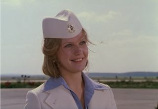 Каких девушек в СССР принимали в стюардессы