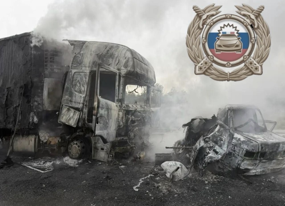    Четверо погибли в ДТП с большегрузом и ВАЗ 2110 в Саратовской области