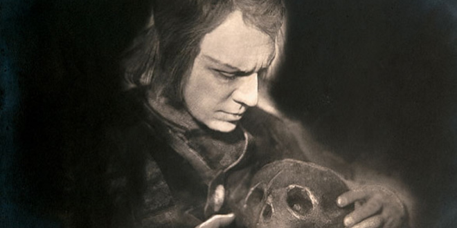 М. Чехов в образе Гамлета