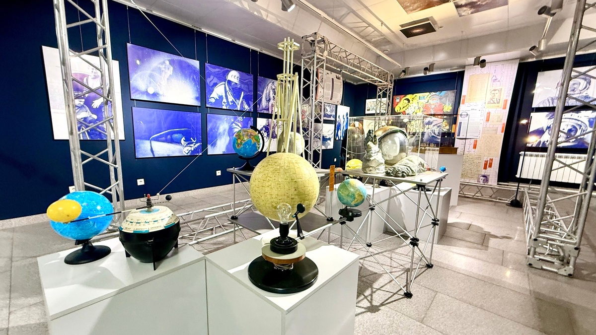    «Открывая Вселенную»: в Нижневартовске открылась выставка, от которой захватывает дух
