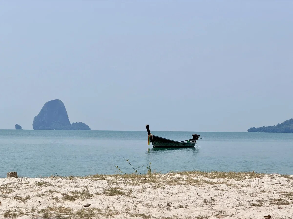    Отмечать день рождения в путешествии – это всегда особая магия и романтика. Остров Яо Яй близ Пхукета. Таиланд. Фото: Александра Полянская, для АТОР