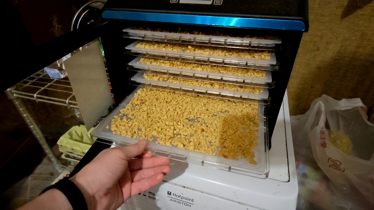 Сушим фарш в дегидраторе для похода