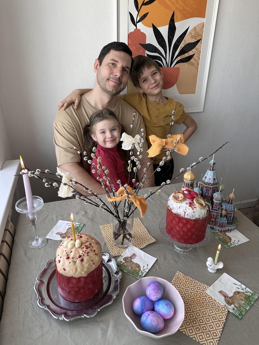 Я и мои маленькие "Чудо"  в светлый праздник . Агния и Александр. 