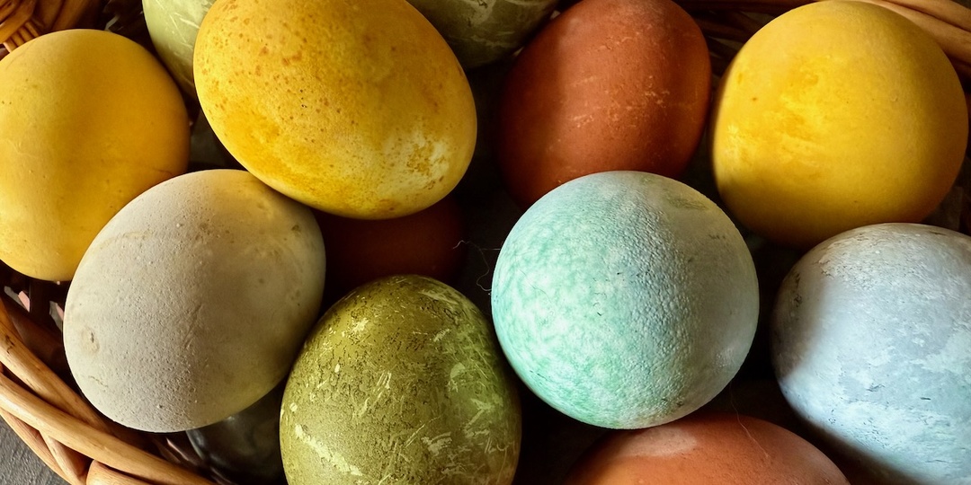 Со светлым праздником Пасхи, Днём космонавтики и Днем добрых дел!