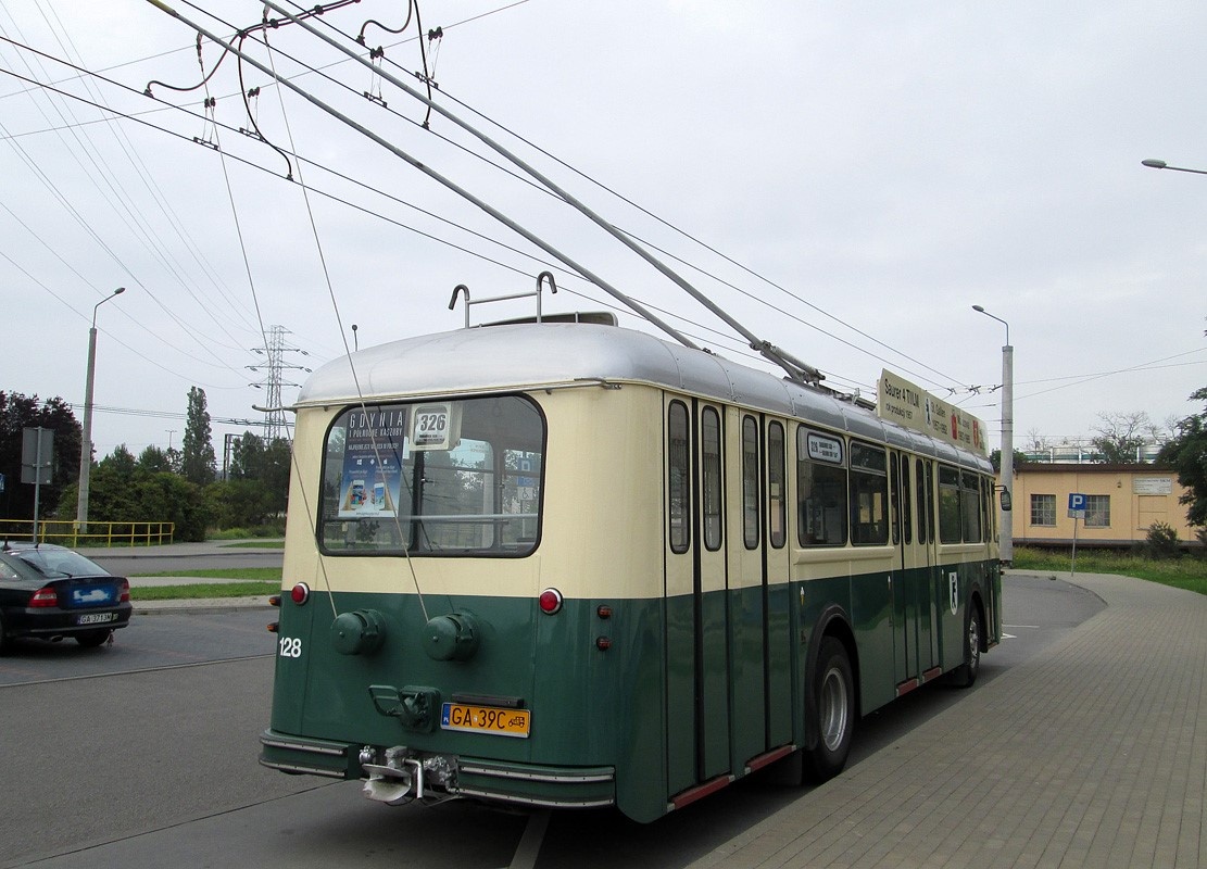 Saurer-4IILM сзади. Источник фото: transphoto.org
