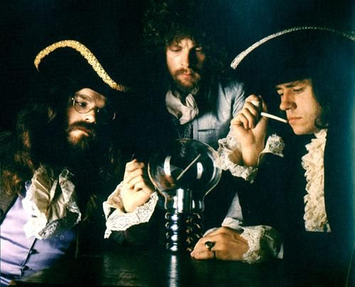 "LOOK AT ME NOW" | ИСТОРИЯ ХИТА ИЗ "ЖМУРОК"