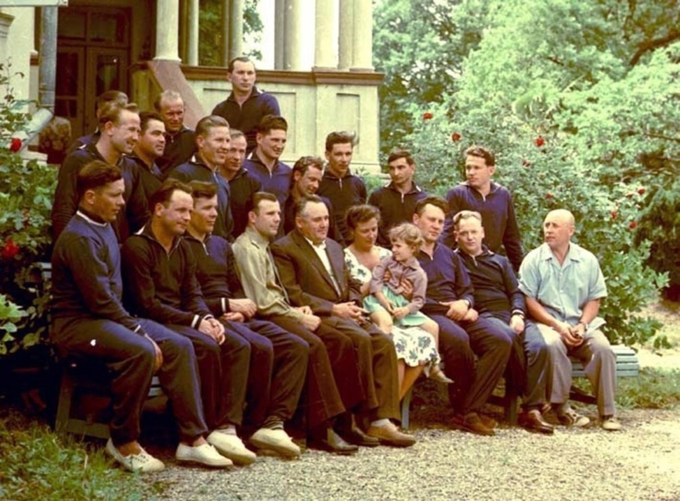 Члены первого отряда космонавтов в гостях у Сергея Павловича Королева