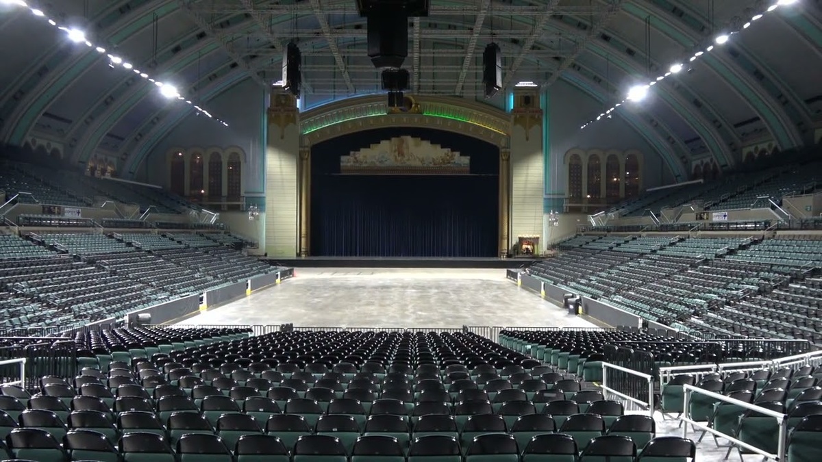 зал Boardwalk Hall 