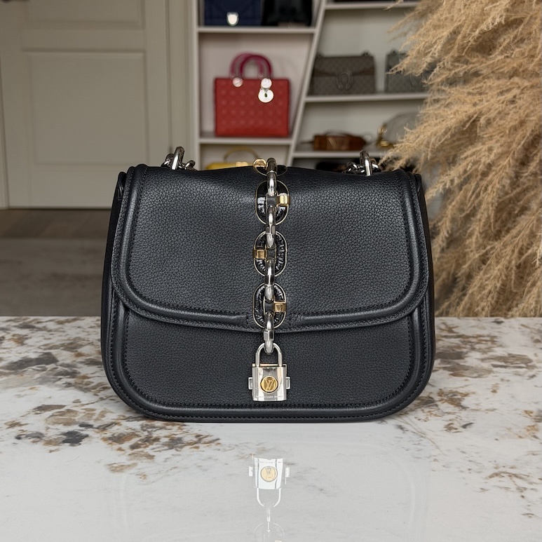 Сумка Louis Vuitton Chain It
