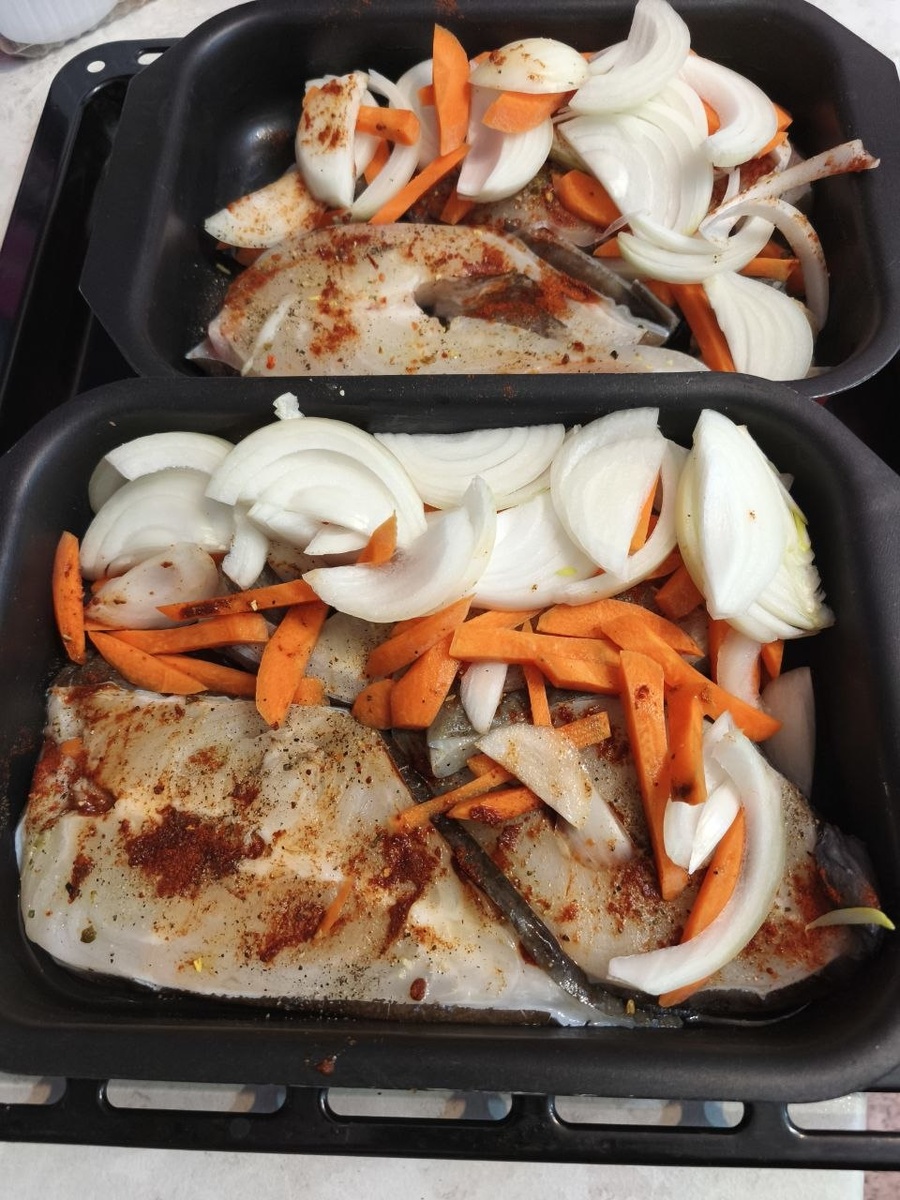 Добавить к зубатке можно любые овощи - кабачки, картофель, тыкву...