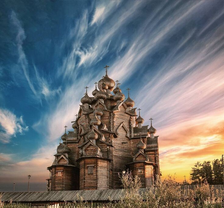 Церковь Преображения Господня в Кижах. Источник: i.pinimg.com