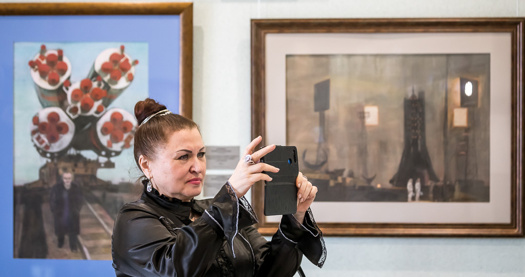 Носители великого знания. Белгородский художественный музей приглашает увидеть звёзды