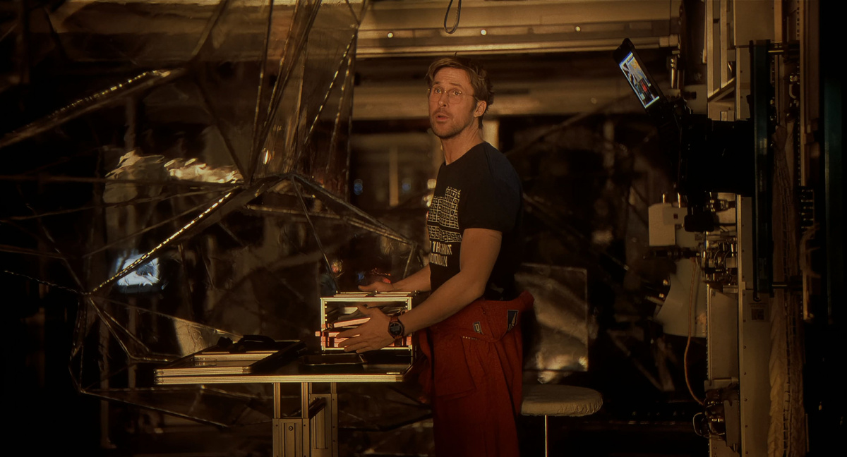 Постоянное офигевание главного героя - это "фишка" фильма...