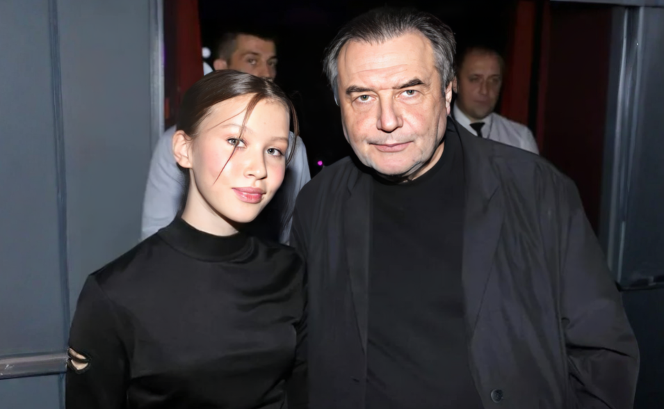 Анна с папой
