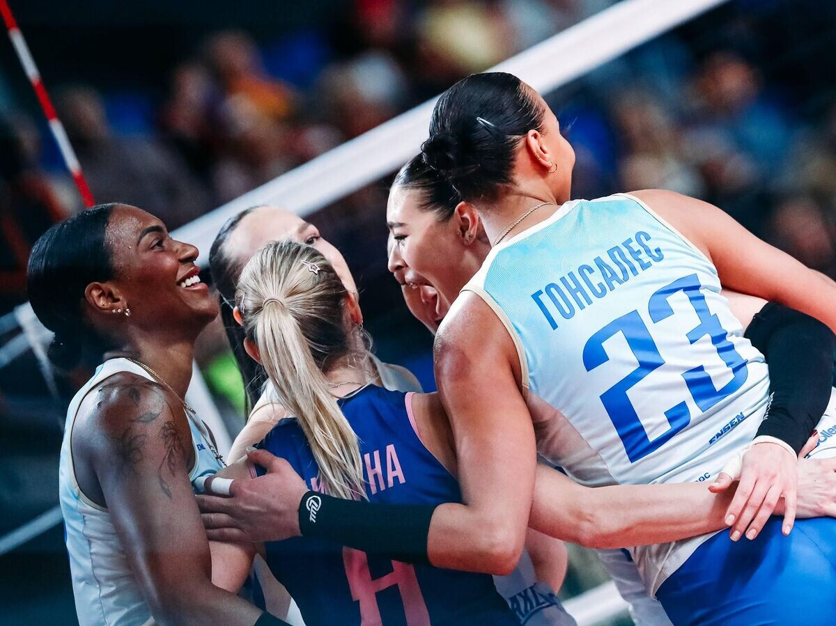    Волейболистки казанского "Динамо" | © Соцсети казанского ВК "Динамо"