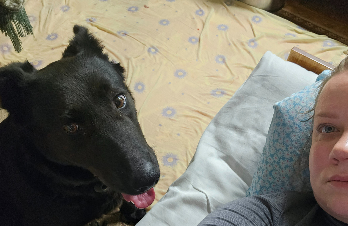 Фото автора. Аля пришла пожаловаться.