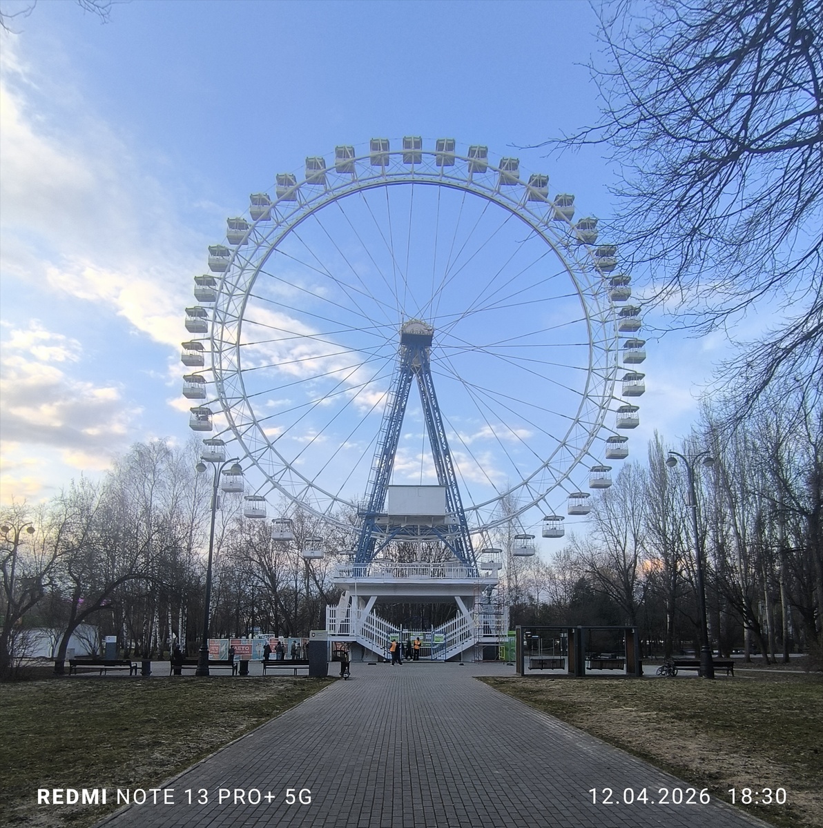 Большое колесо обозрения в Измайловском парке