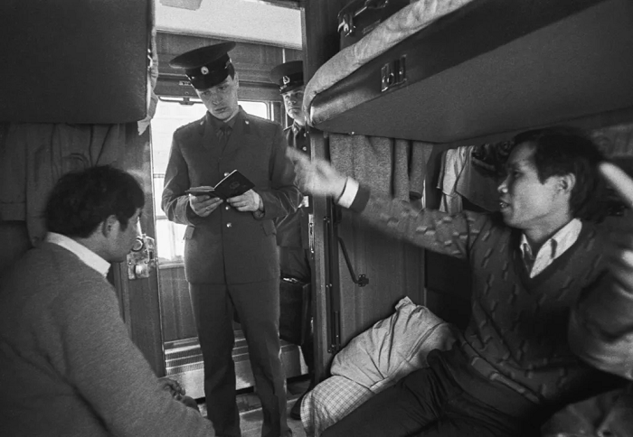 Милиция в поезде