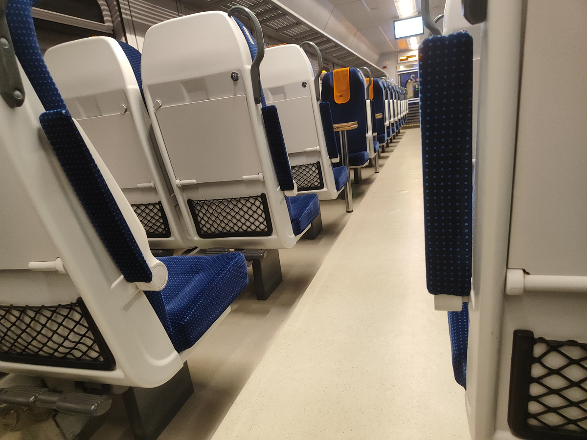 в электричке