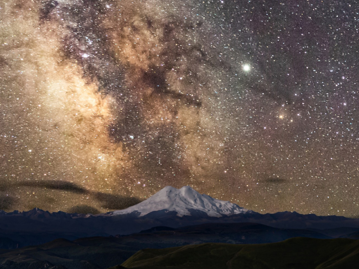 Фото нашего иностранного туриста, сделано с плато Шаджатмаз. Экскурсии для фотографов мы тоже проводим.