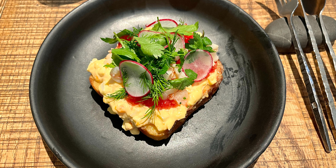 Обновленные завтраки в ресторане АЙНА