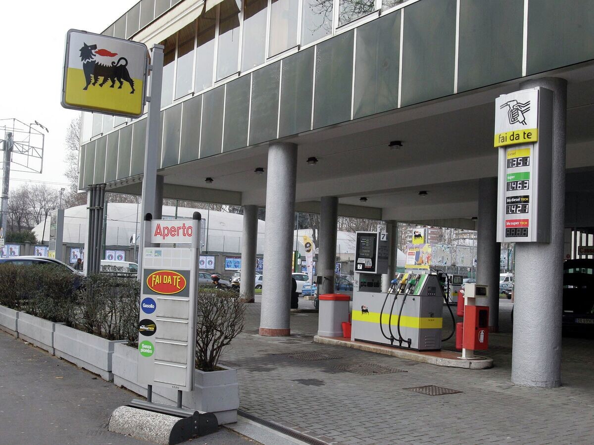    Заправочная станция компании Eni в Милане | © AP Photo / Luca Brun