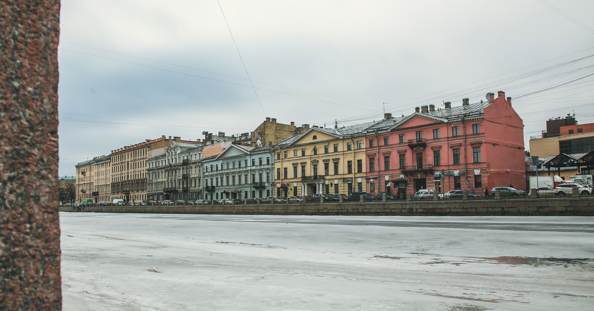 Здания на Фонтанке. фото Юлия Постнова 