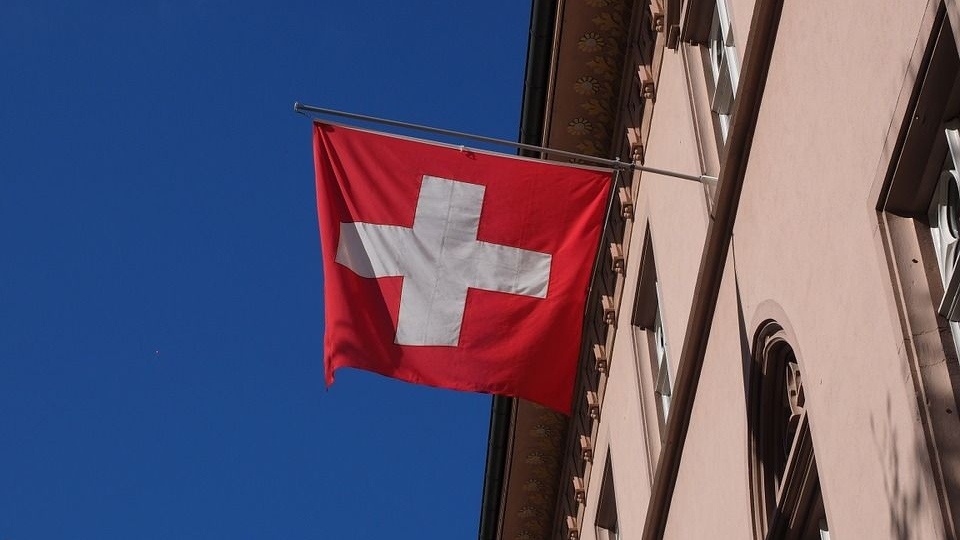     Швейцария   
(cc) Hans