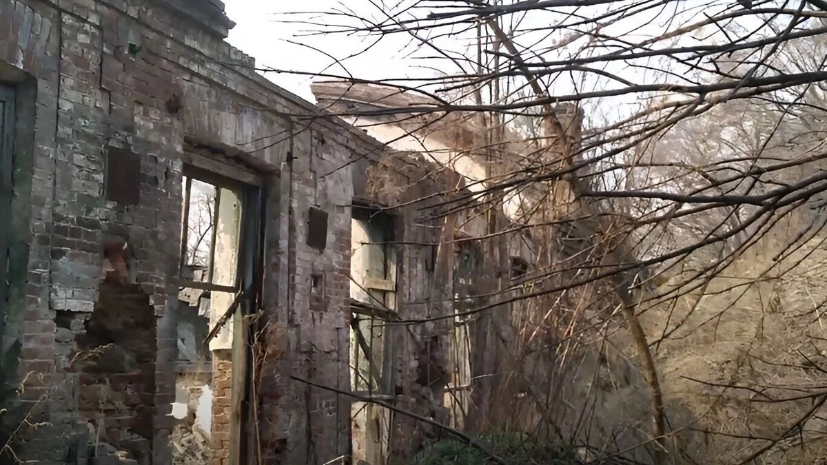    руины «Дальдизеля»   transsibinfo.com