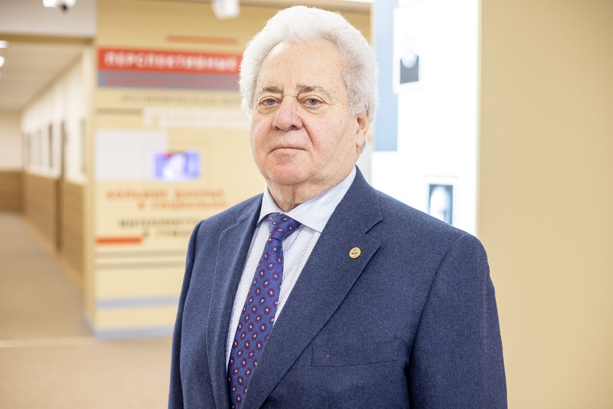 Ефим Иосифович Пивовар