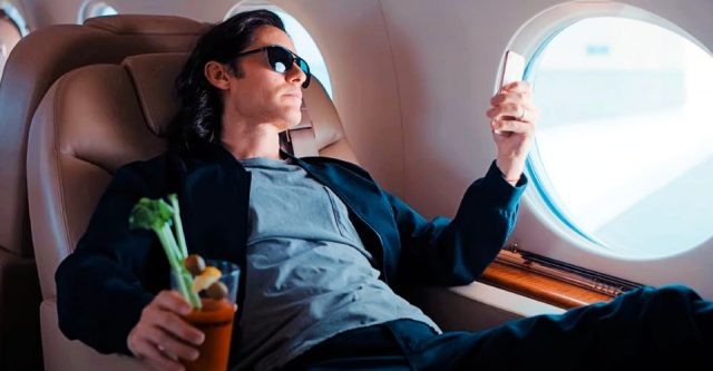    Кадр из сериала «Не сработало» (WeCrashed)