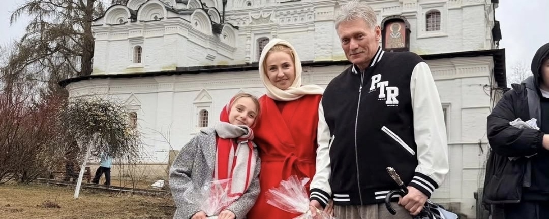 Золотые куличи и духовные традиции: кто из звёзд потратил 50 000 на пасхальную выпечку