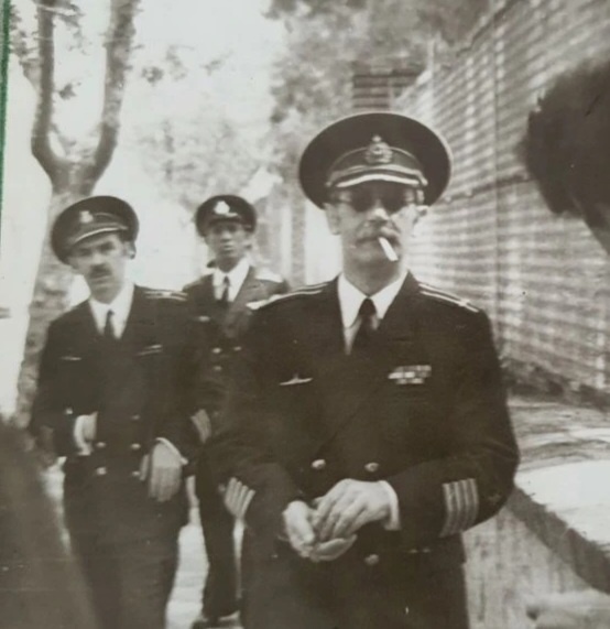 Забрежнев. Северов за ним.